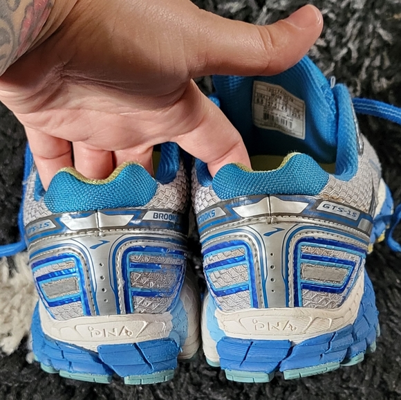 Brooks Adrenaline GTS 15 - Picture 6 of 10